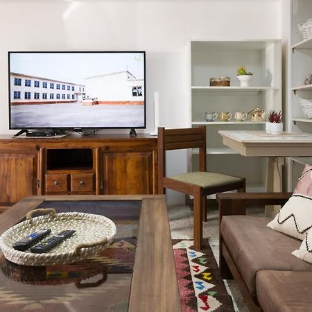 Lovely & Budget Apartment At The Center, Gardens & German Colony Haifa Exteriör bild