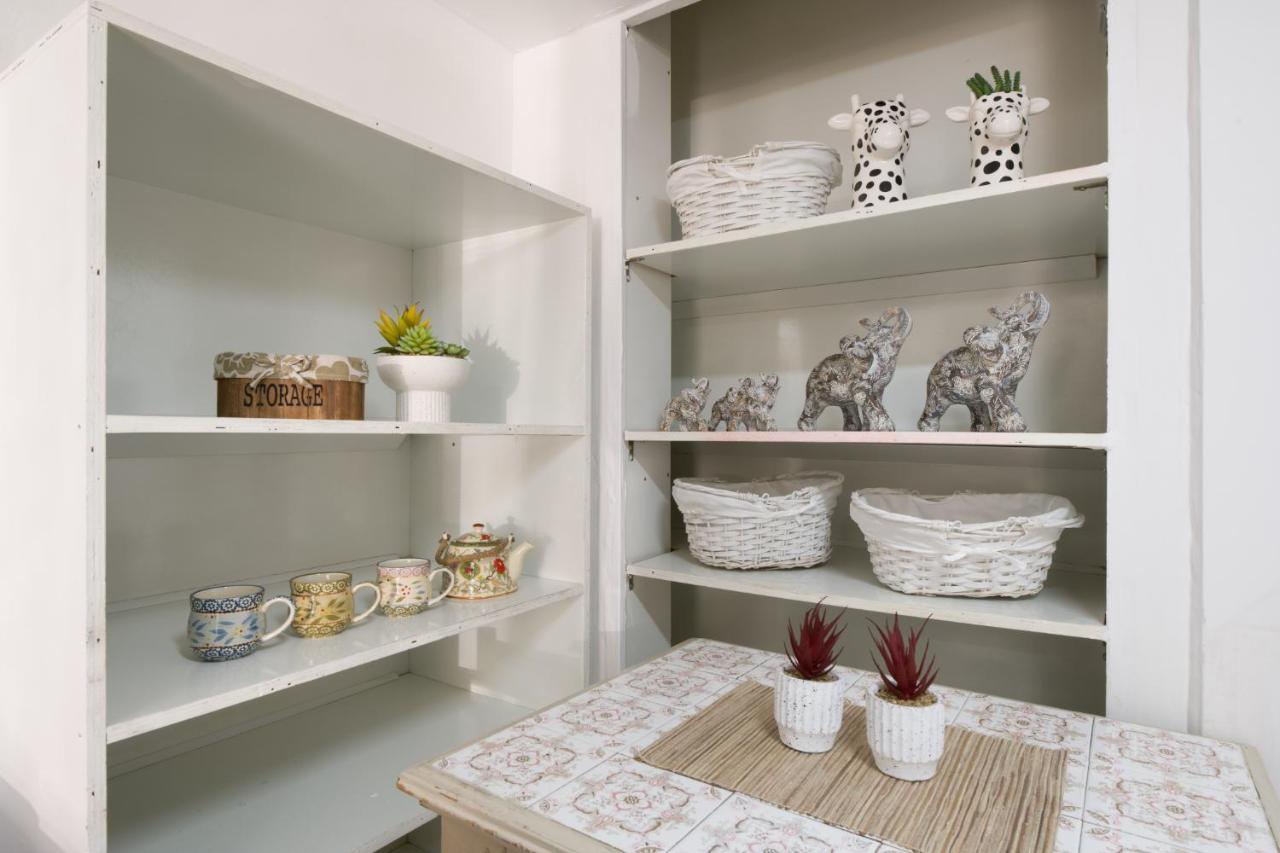 Lovely & Budget Apartment At The Center, Gardens & German Colony Haifa Exteriör bild