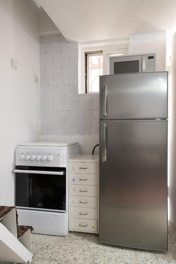 Lovely & Budget Apartment At The Center, Gardens & German Colony Haifa Exteriör bild
